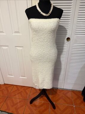 Divided Strapless Cream Bouclé Midi Dress